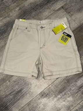 Lee Women's Light Tan Jean Carpenter Shorts size 8